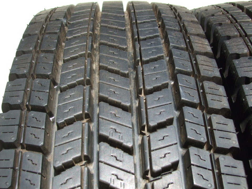 ヨコハマ SUPER STEEL SY397 8.25R16 14PR LT チューブタイプ スタッドレス 2023年製 バリ溝 6本セット 会社宛 送料無料G08_画像2