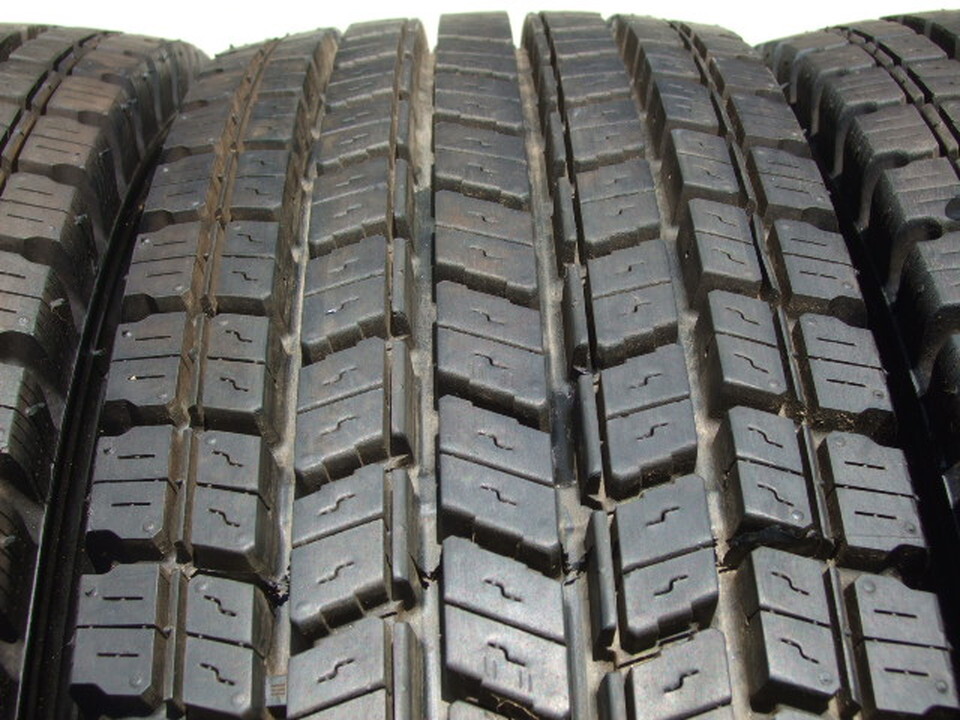 ヨコハマ SUPER STEEL SY397 8.25R16 14PR LT チューブタイプ スタッドレス 2023年製 バリ溝 6本セット 会社宛 送料無料G08_画像4