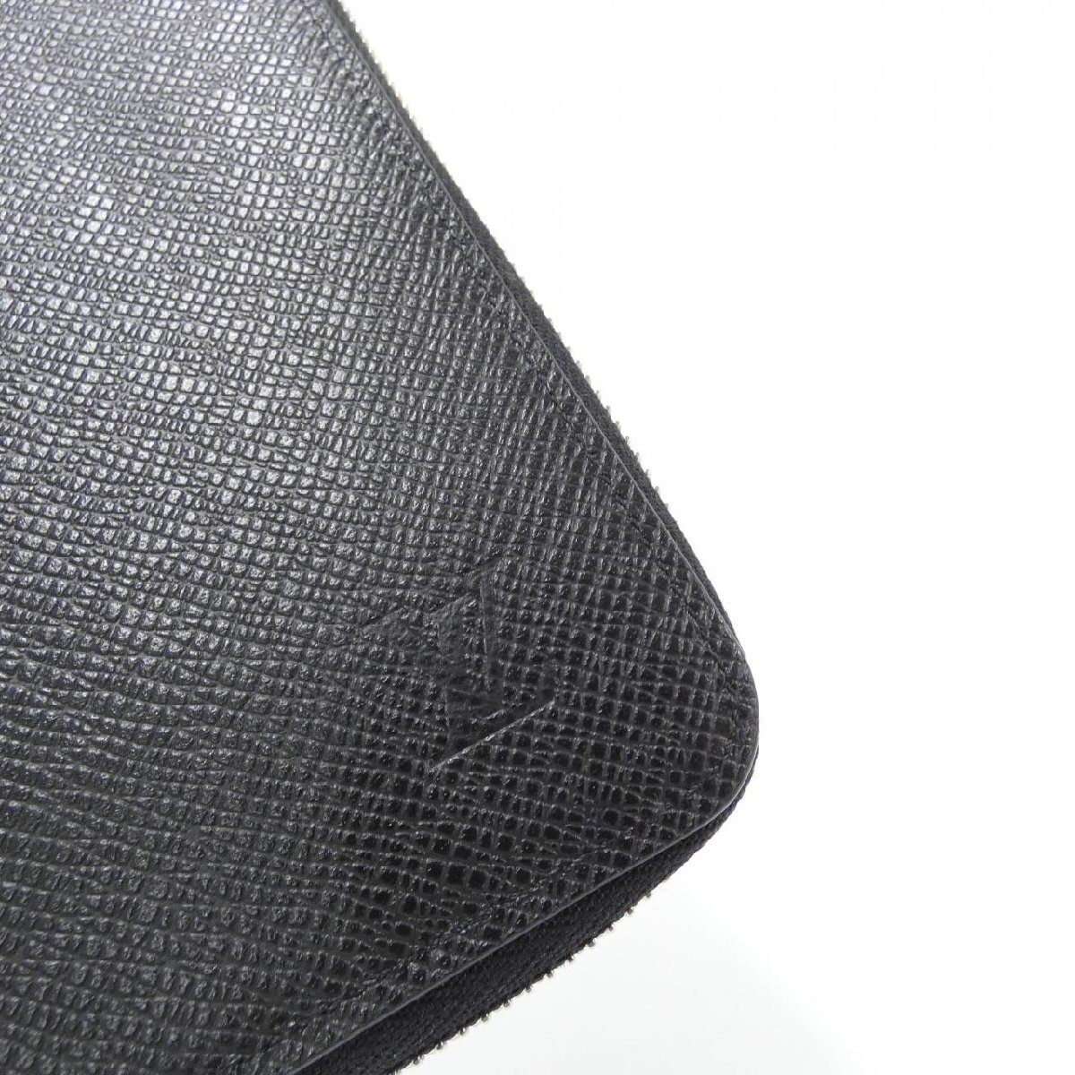 ルイヴィトン タイガ ジッピー ウォレット ヴェルティカル M30503 財布