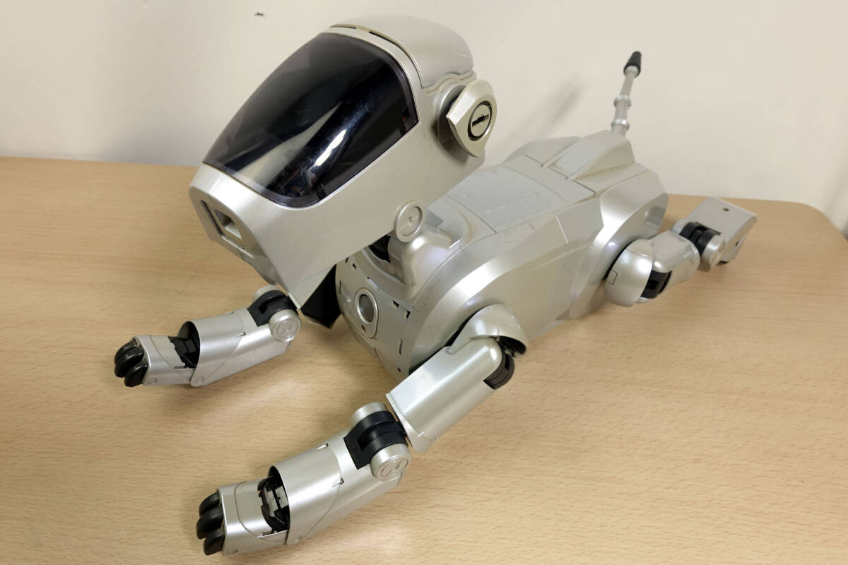 AIBO ERS−111(ジャンク品) SONY aibo ERS-111 ソニー アイボ ジャンク品(AIBO)|売買された