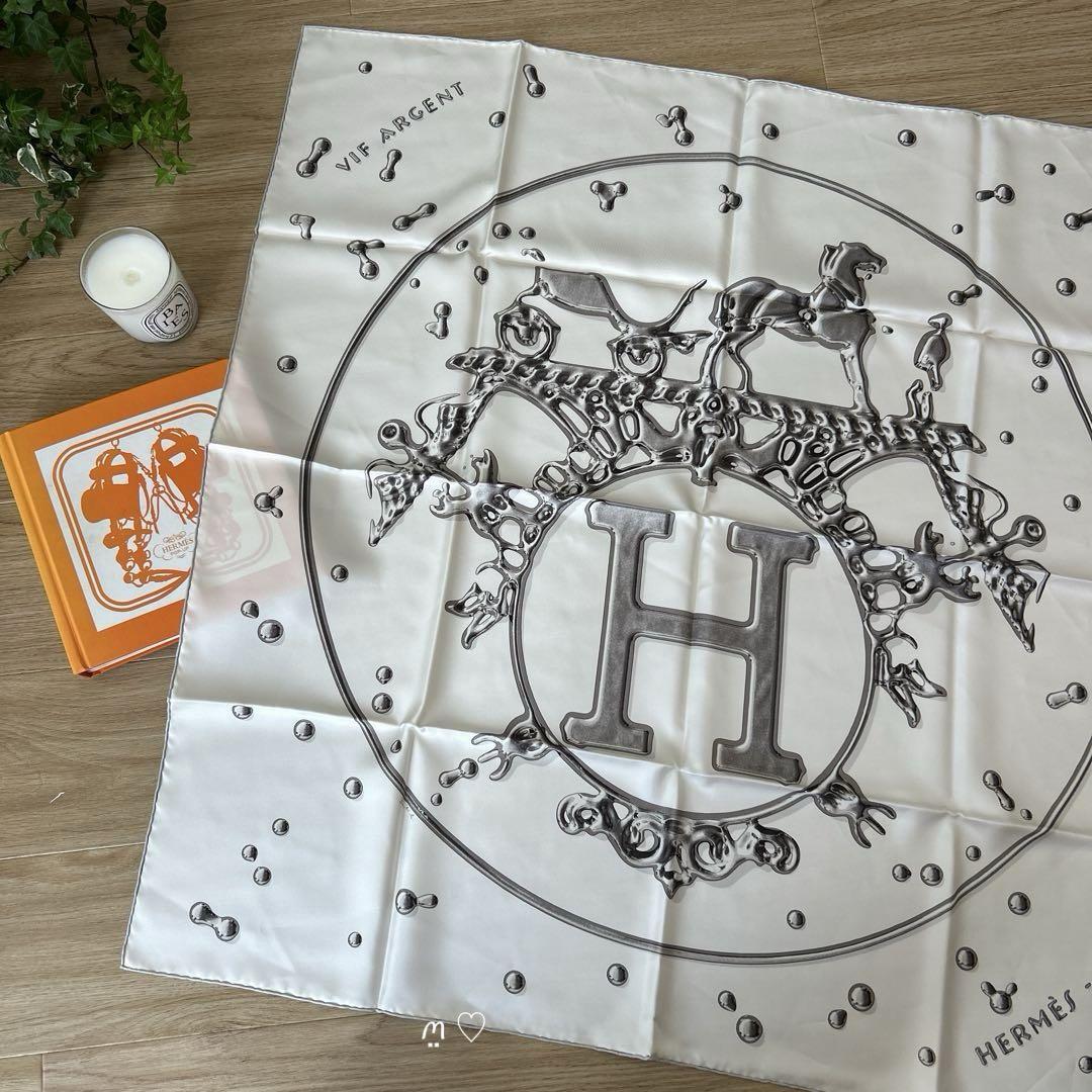 エルメス 銀の雫 カレ スカーフ HERMES VIF ARGENT 90 雫 エルメス 銀の雫 カレ スカーフ HERMES VIF ARGENT 90 雫
