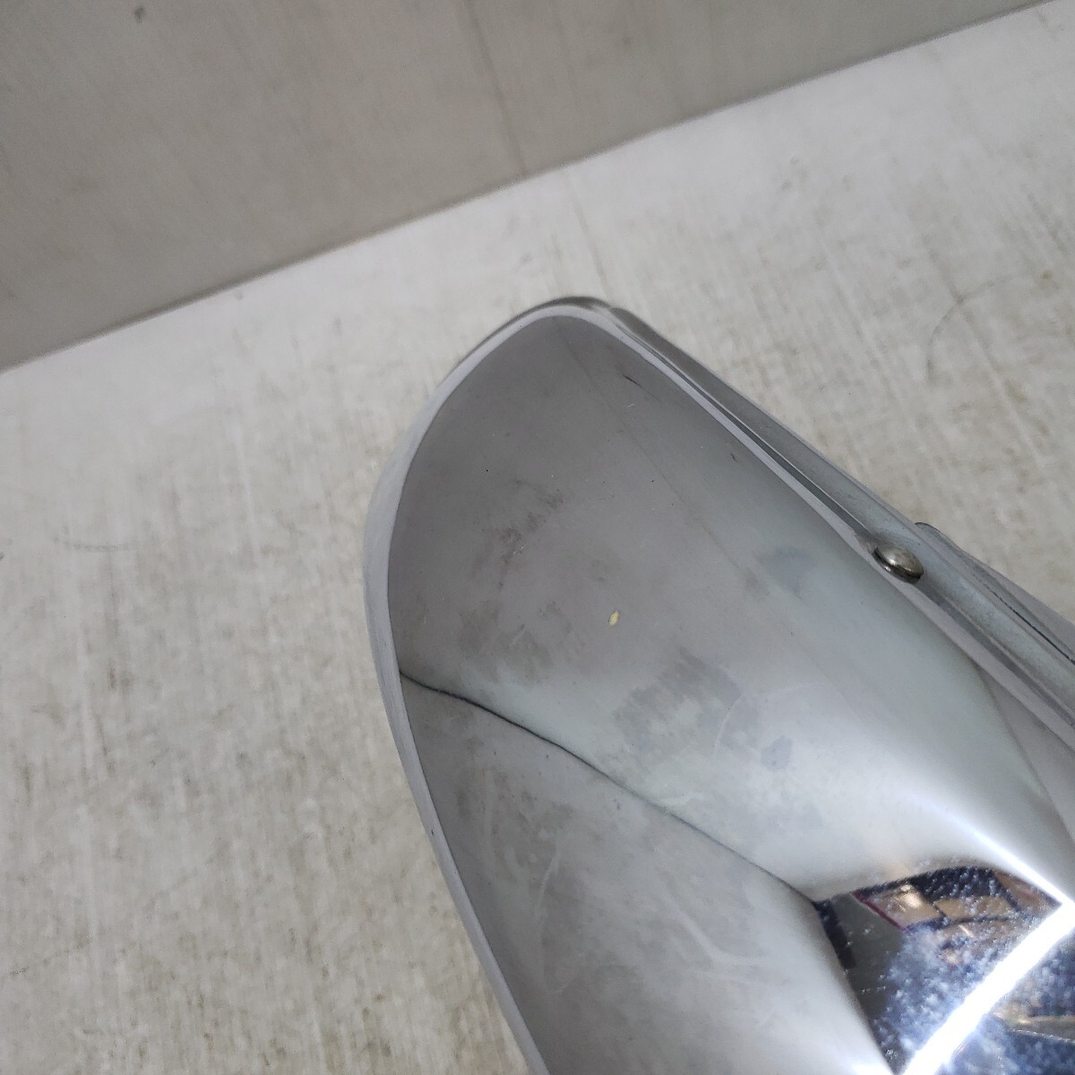 　フロントフェンダー カワサキ　250TRより取り外し　160 【0824-389】_画像8