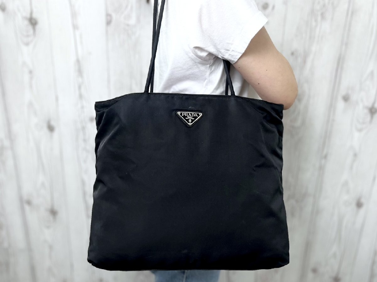 極美品!PRADA トートバッグ ナイロン A4収納 黒 極美品 PRADA プラダ テスート ショルダーバッグ トートバッグ