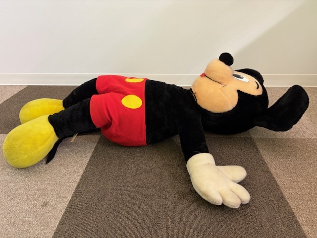 N42194D* Disney Mickey Mouse очень большой мягкая игрушка Tokyo Disney Land общая длина примерно 70cm BIG большой Disney TDL