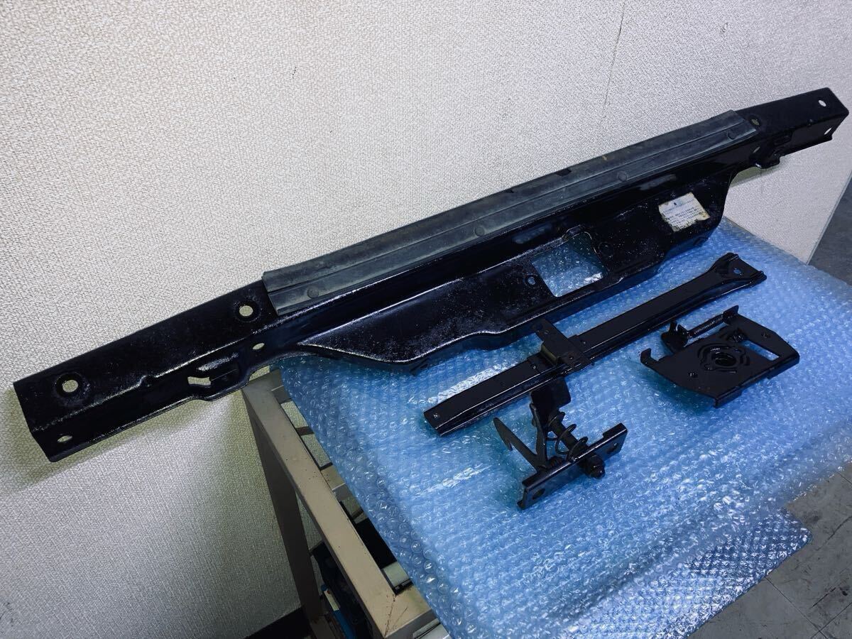 330 セドリック グロリア アッパー サポート センター ブレース ボンネット ロック キャッチ セット ラジエーター ブレス フロント 331 332_画像2