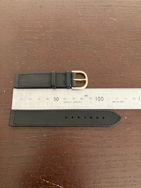 本革(カーフ)ベルト【ラグ巾18mm・ブラック・剣先尖型】_画像3