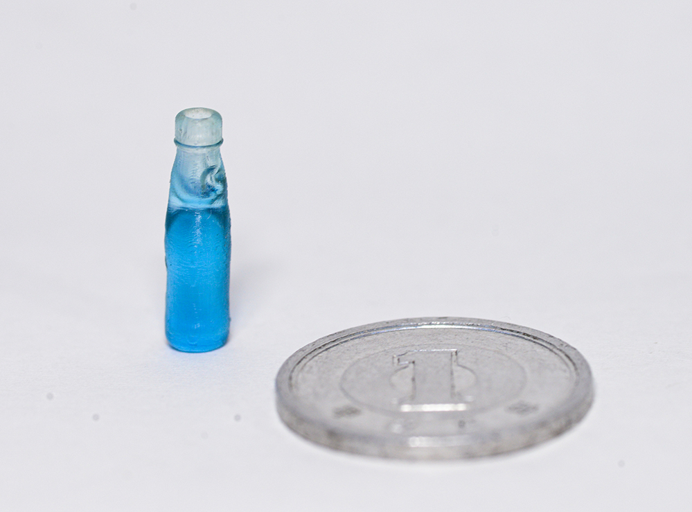 1/12　ラムネ瓶(5本セット)　ミニチュア　3Dプリンタ出力未塗装レジンキット　ドールハウス、可動フィギュア等に　アクセサリー　雑貨　2_画像2