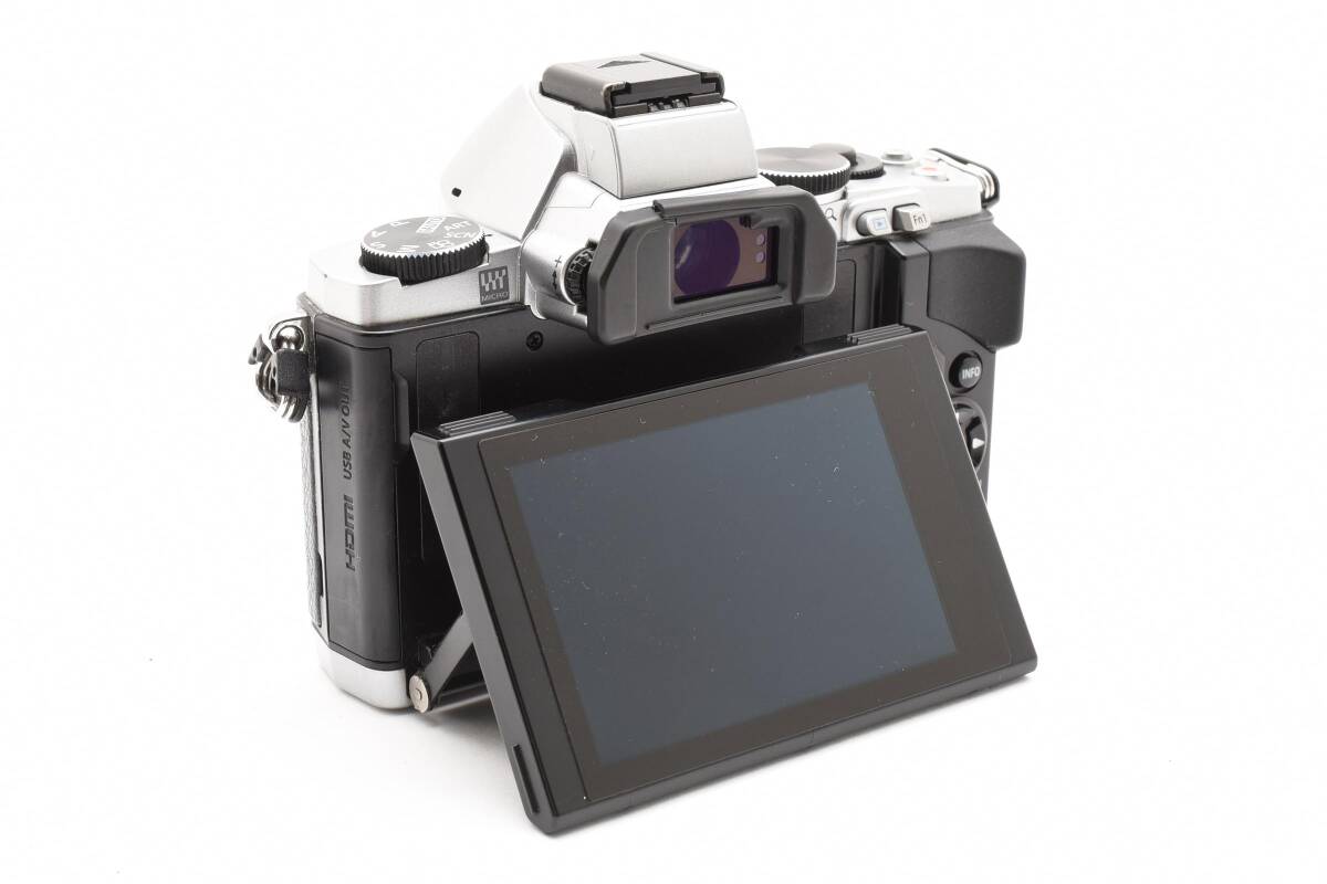 オリンパス OM-D E-M5 ミラーレスデジタルカメラボディ シャッター回數(shù)5920 シルバー Olympus 412