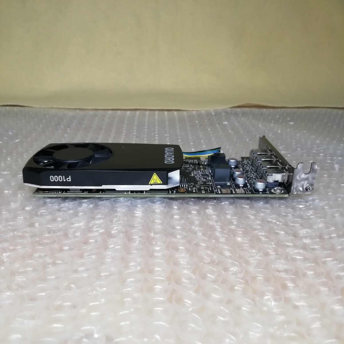 NVIDIA QUADRO P1000 ロープロファイル グラフィックボード 画像 NVIDIA QUADRO P1000 ロープロファイル グラフィックボード 画像