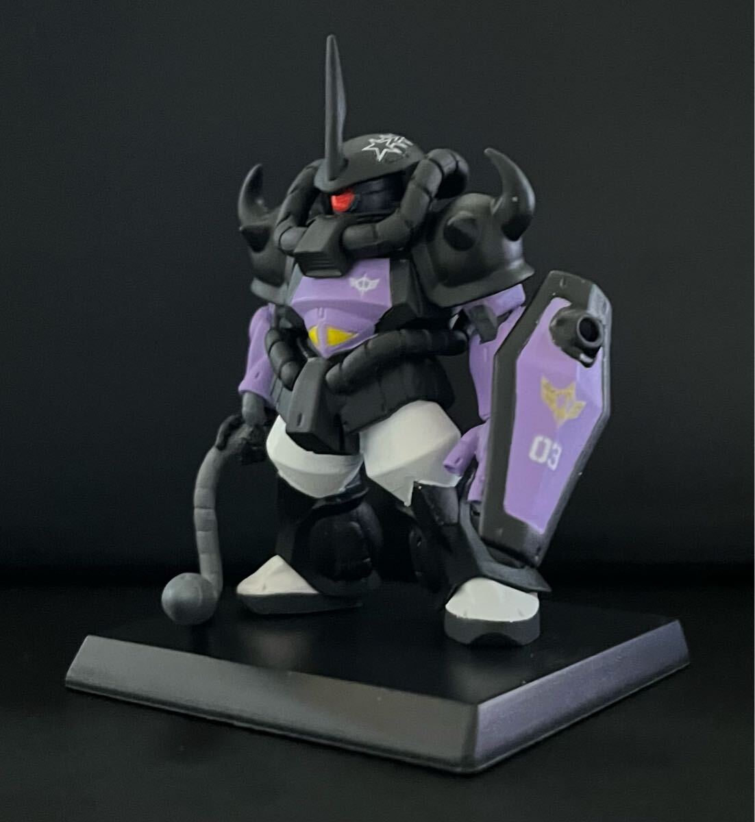 ガンダムコンバージ 黒い三連星 グフ リペイント FW GUNDAM CONVERGE ガンダムコンバージ ガンダム 黒い三連星