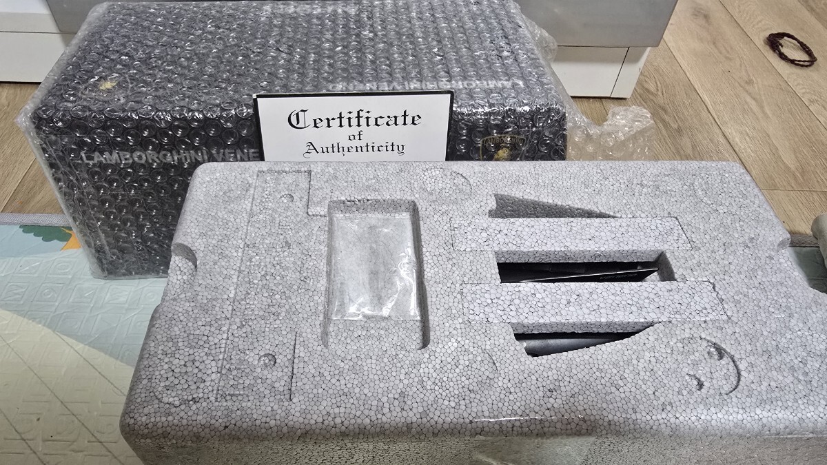 Auto Art 1/18 Lamborghini vene-no