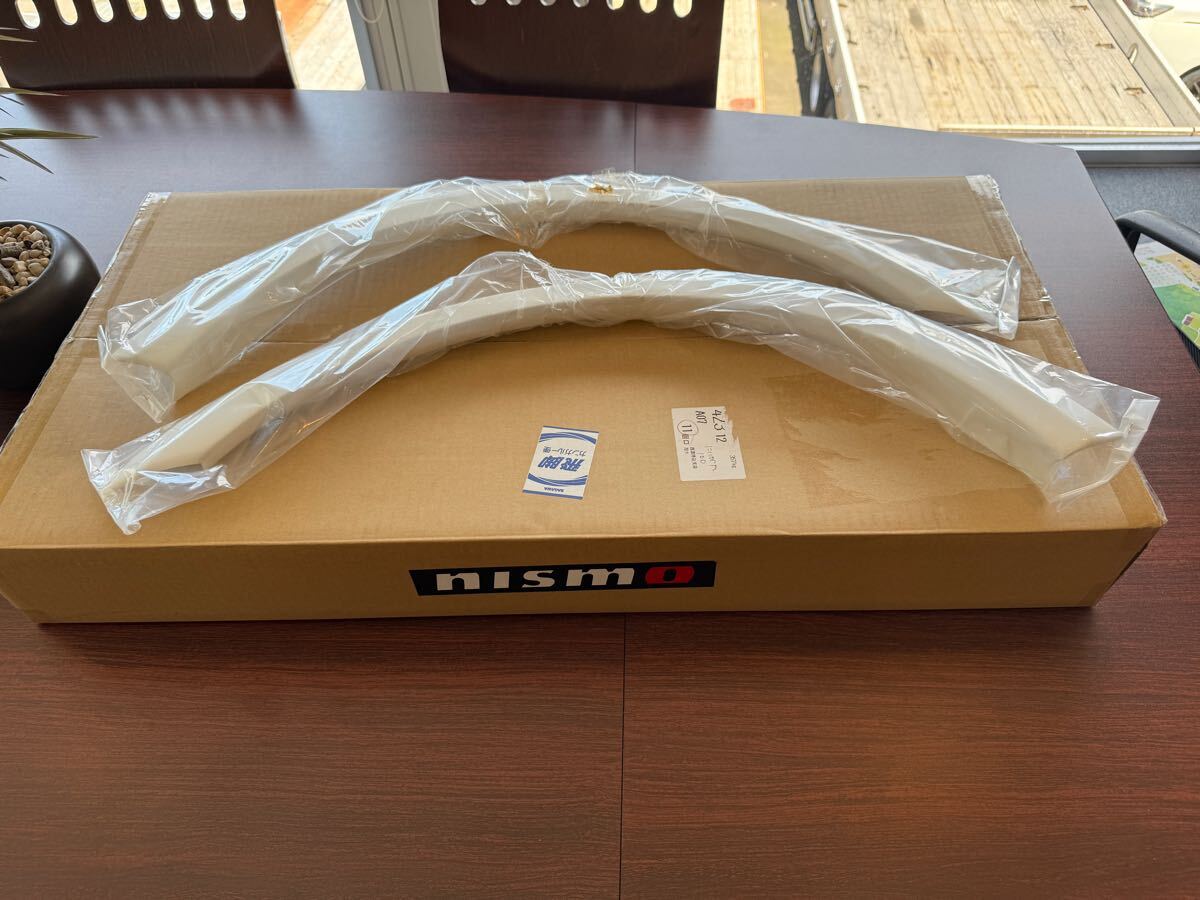 NISMO ニスモ BNR34 オーバーフェンダー R34 GT-R　フロント 右 _画像1