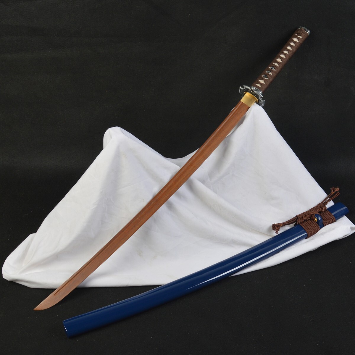日本刀 模造刀 木製刀 硬木製 居合練習 コスプレ用 刀剣拵 武道具 MD06 日本刀 模造刀 木製刀 硬木製 居合練習 コスプレ用 刀剣拵