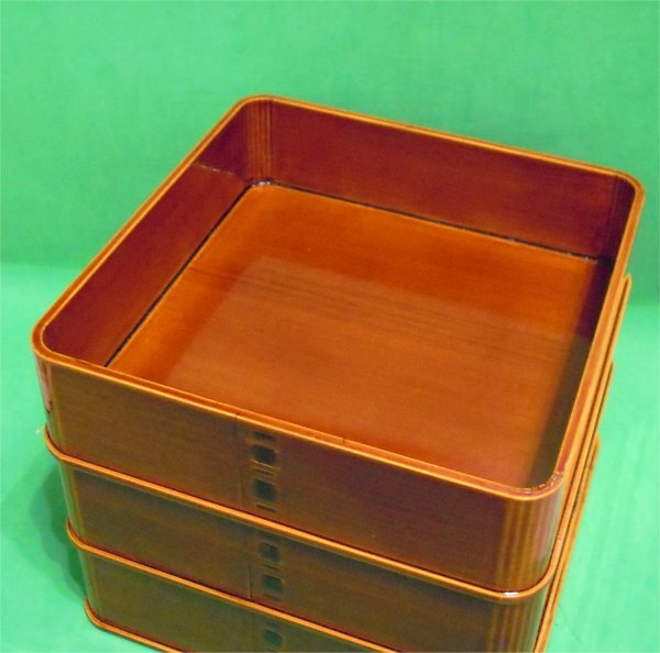 飛騨春慶塗　隅丸三段重箱　うるし塗装　天然木　20x20x17cm　未使用_画像3