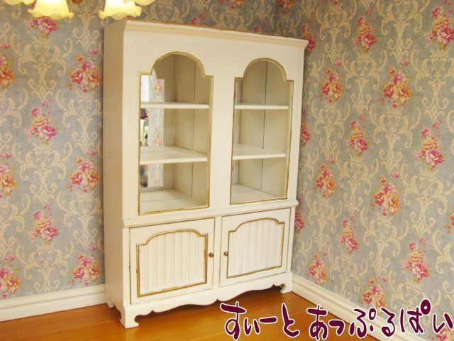 ミニチュア　 レディアンのお店屋さん　　ディスプレイシェルフ 　ホワイトゴールド　LA1894GPB　ドールハウス用_画像1