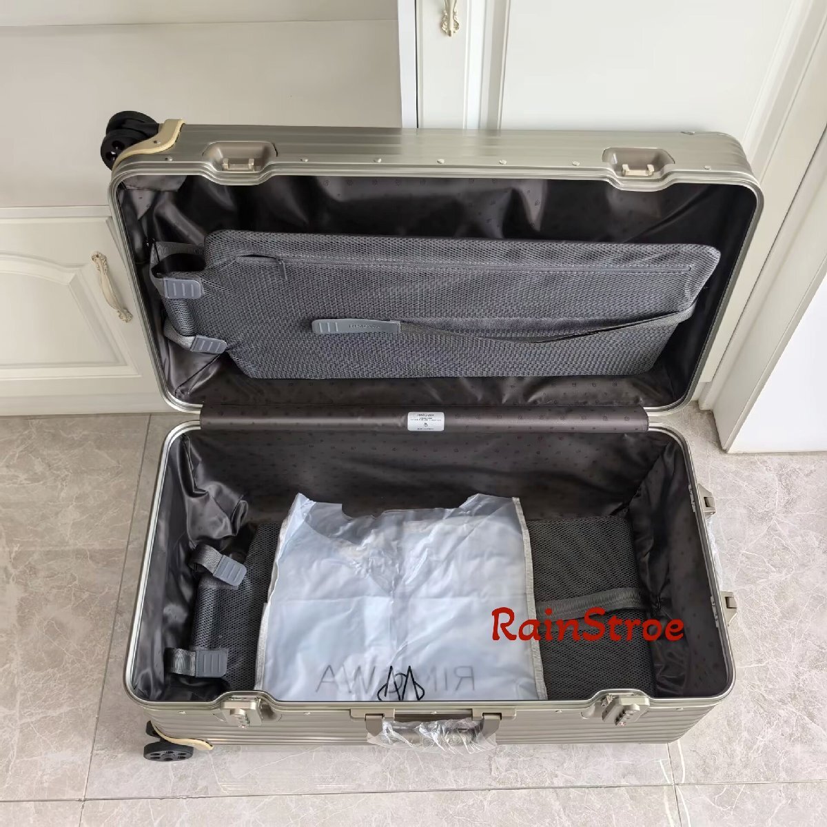 RIMOWA トランク　大容量 スーツケース RIMOWA リモワ Original オリジナル トランク