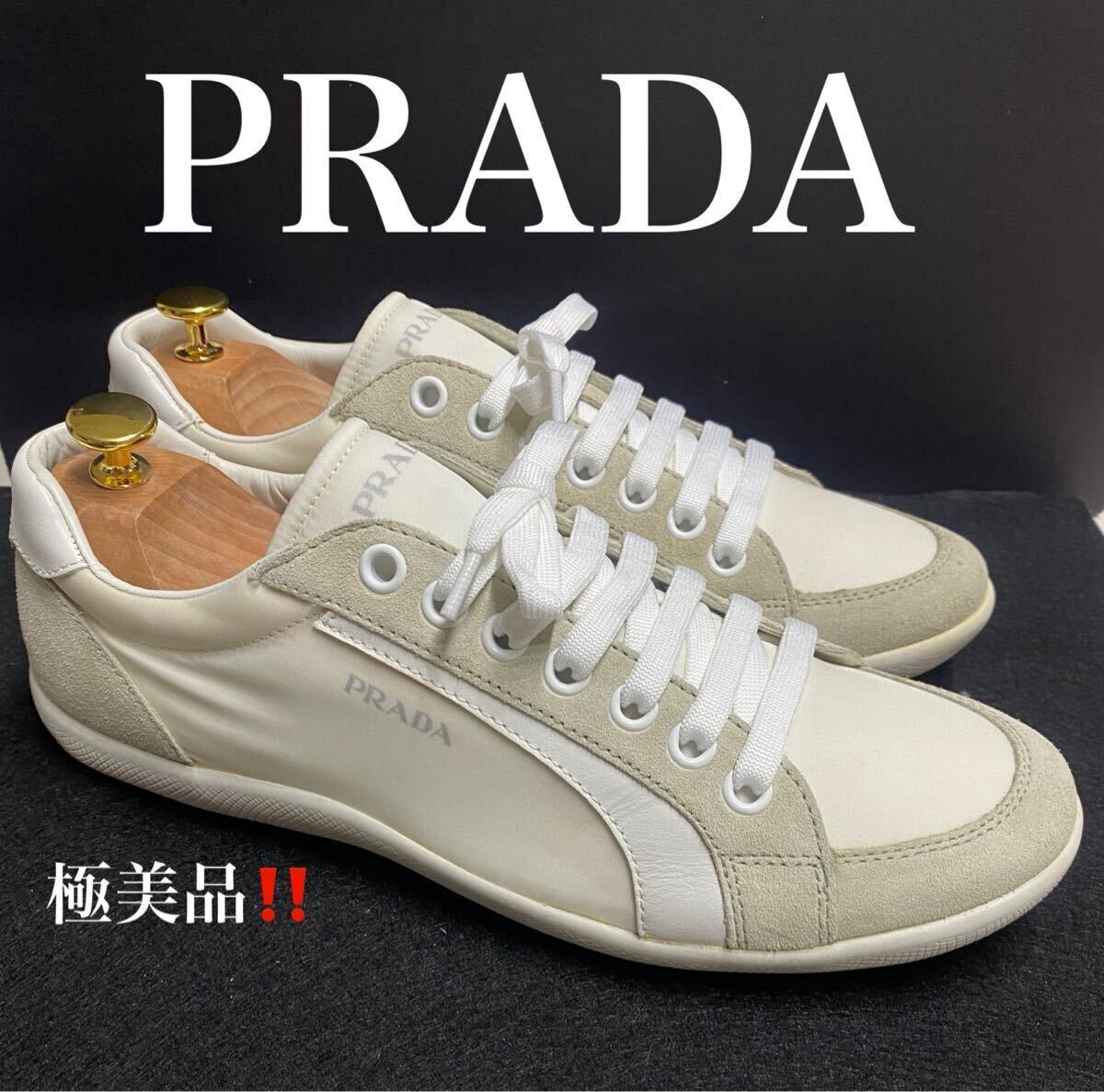 PRADA直営OUTLET 数限定 粋なデザイン4E3515 メンズ スニーカー 極美品 プラダ メンズ スニーカー ホワイト PRADAロゴ 希少(男性