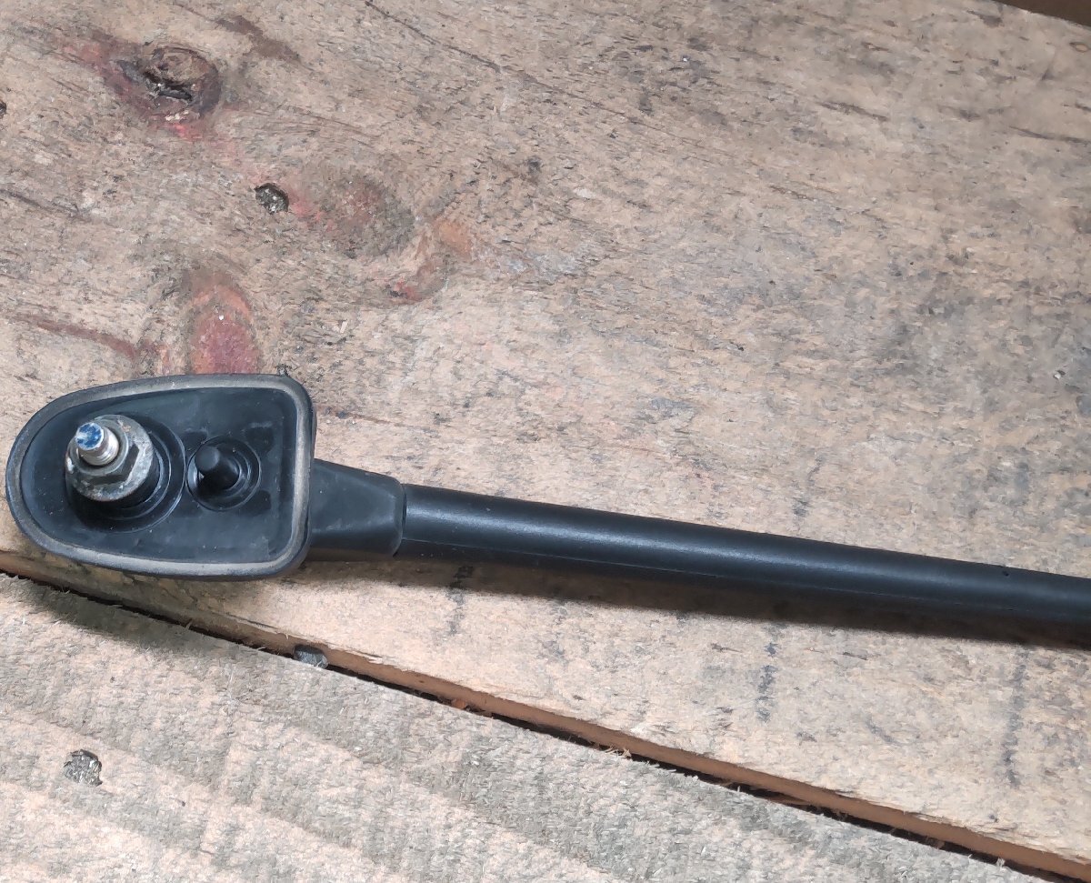 アンテナ 日産 AD DX VY12 H19/1 15633 0001 28208-CV01A 中古 16005892_画像3