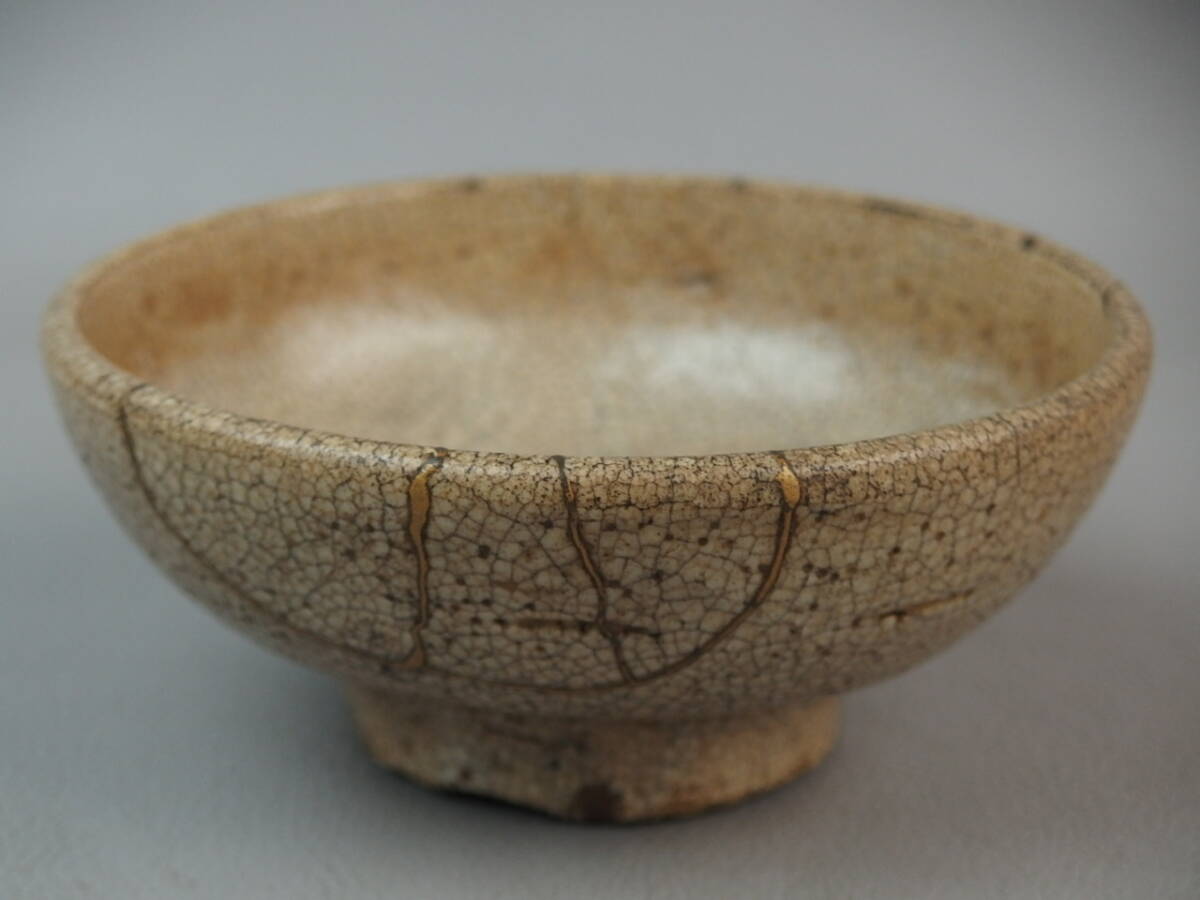 骨董・茶道具】☆古い 萩焼 古萩白磁茶碗 gm024wb42