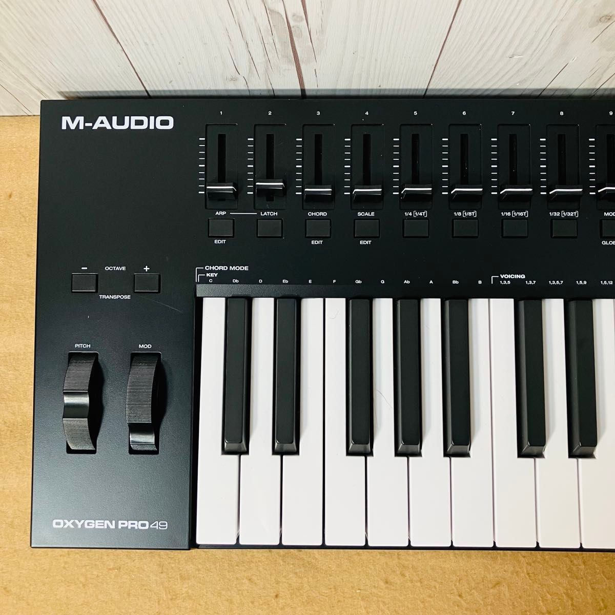 美品 M-AUDIO MIDIキーボード OXGEN PRO49 ソフトケース付 美品 M-AUDIO MIDIキーボード OXGEN PRO49 ソフトケース付