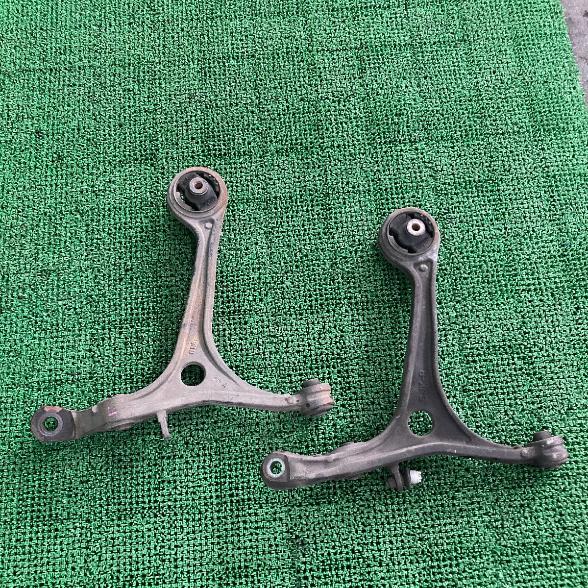 !! снижение цены повторная выставка!! Elysion S RR1 распорка передние левое и правое комплект (W4490)!!