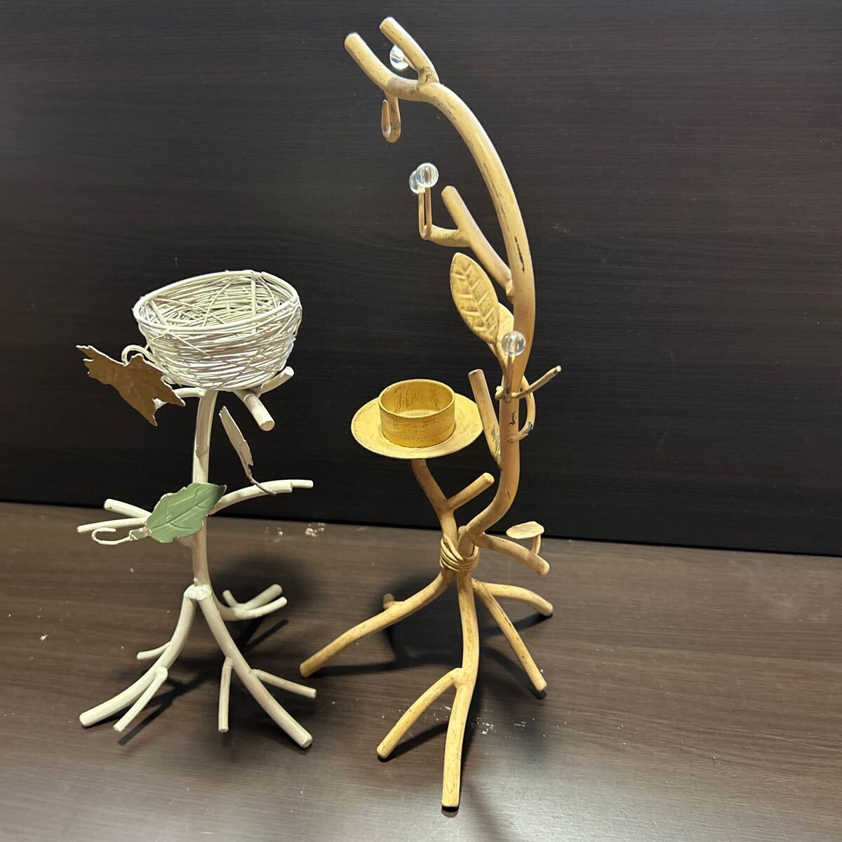 ツリータイプのアクセサリースタンド　2個セット　卓上オブジェ　アイアン　 店舗什器　 インテリア　植物モチーフ_画像2