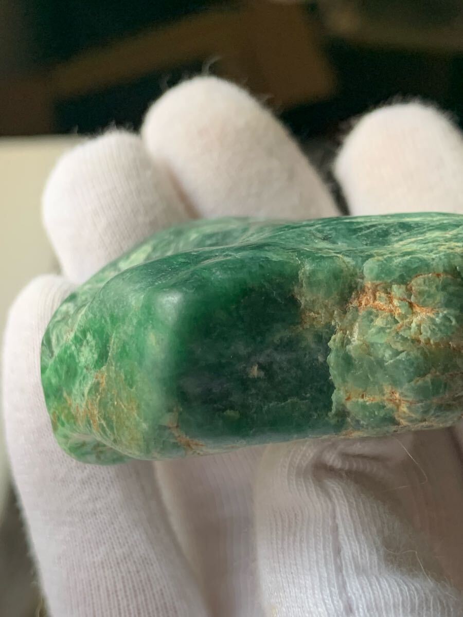 極上の緑　金山谷　糸魚川翡翠　ひすい海石コン沢鉱物原石水石根付国産鉱標本オパール水晶ロードクロサイト入りコン沢握り石ヒスイ化石隕石_画像3