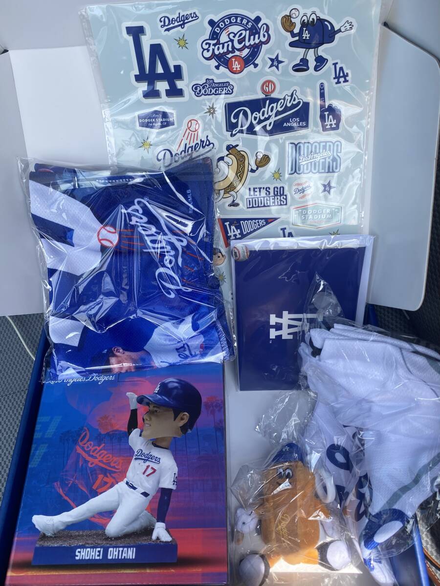 格安 ドジャースファンクラブ 入会記念グッズ一式ボブルヘッド入り ① ドジャースファンクラブ ジュニアオールスター会員 入会記念