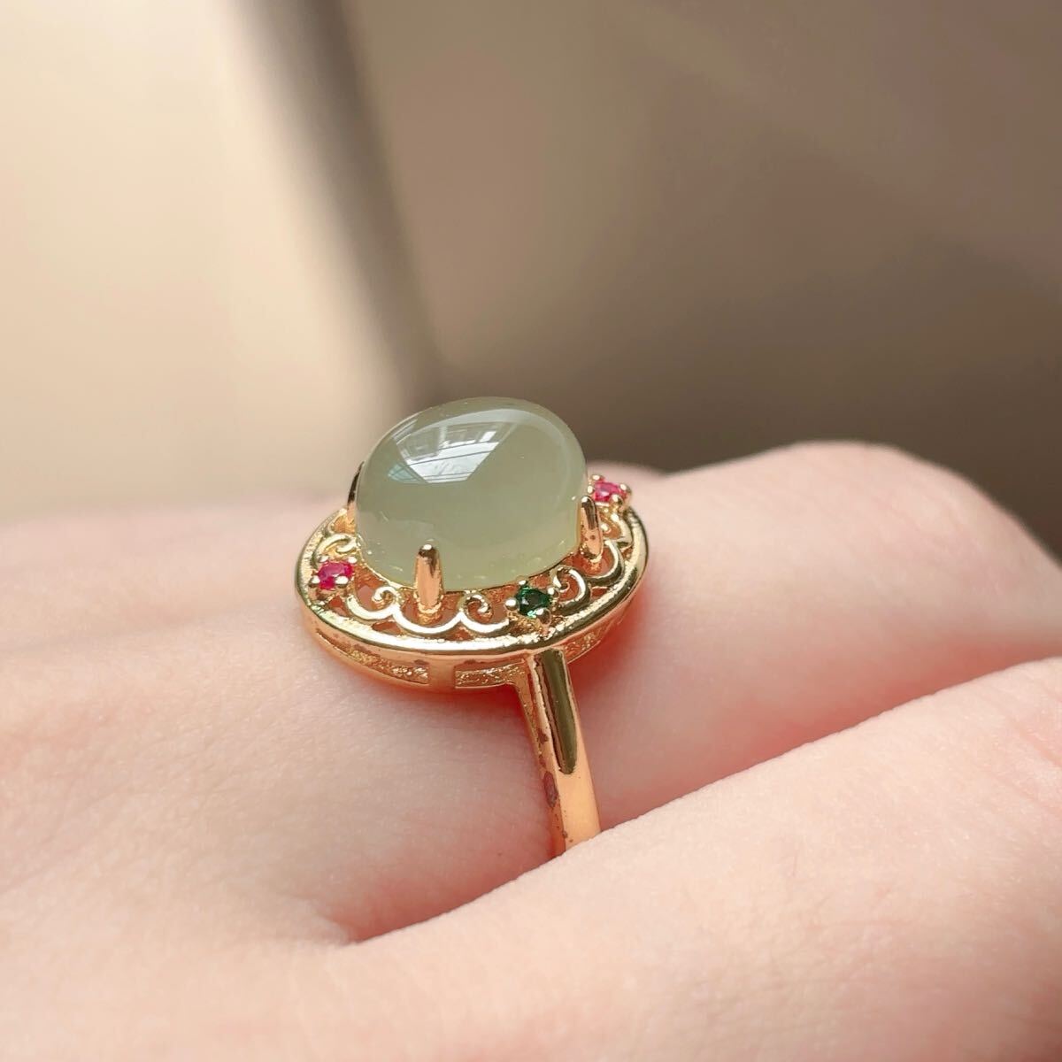 訳あり♪和田玉♪指輪♪リング♪翡翠・ヒスイ♪フリーサイズ♪天然石♪パワーストーン♪巾着袋つき♪プレゼントにもR387172_画像2