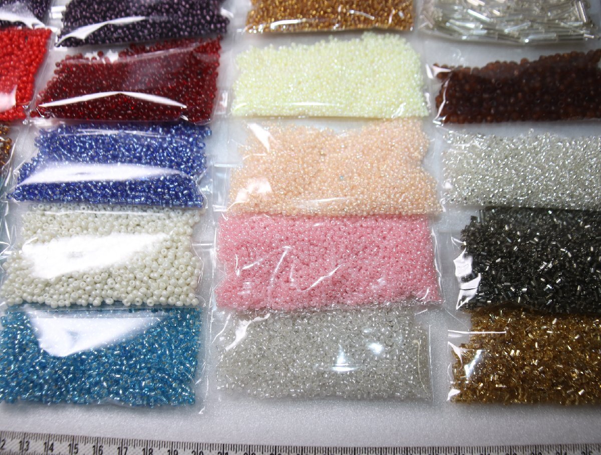 ■【約1kg】No.107・ガラスビーズ 大量　激安いろいろ_画像5