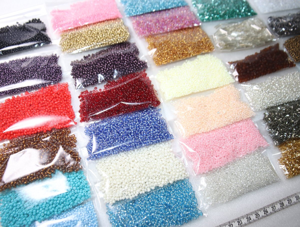 ■【約1kg】No.107・ガラスビーズ 大量　激安いろいろ_画像8