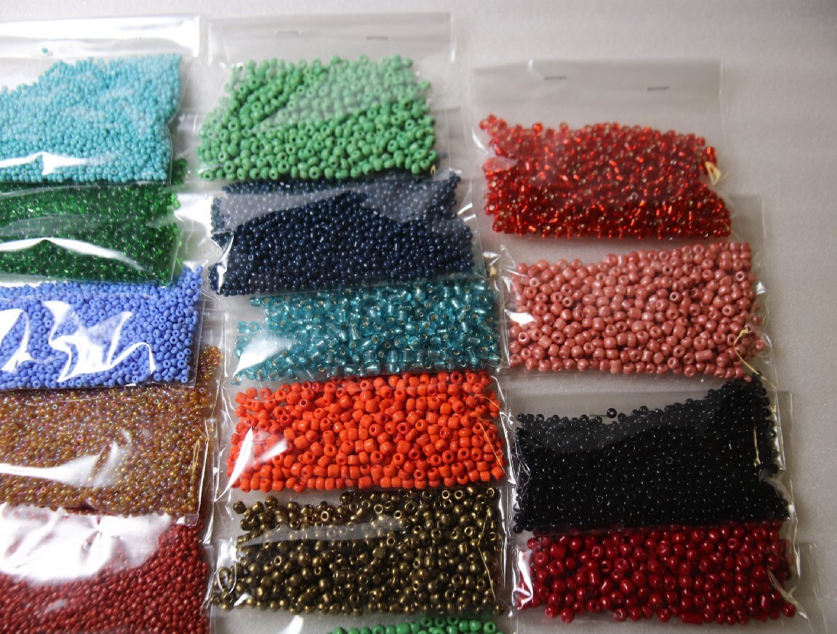 ■【約1kg】No.111・ガラスビーズ 大量 激安いろいろ_画像6