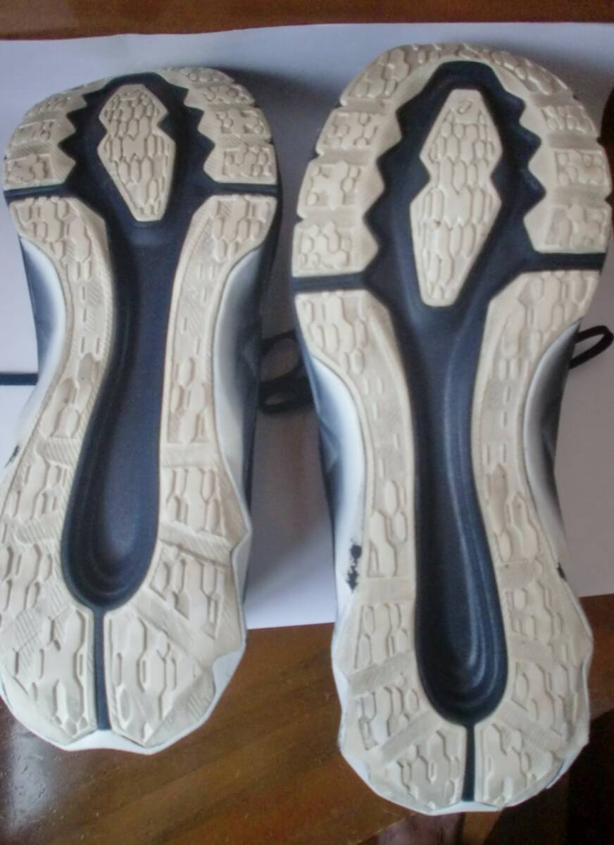 アシックス　ランニングシューズ NOVABLAST　ノヴァブラスト　 厚底 　２５．０㎝　used_画像9