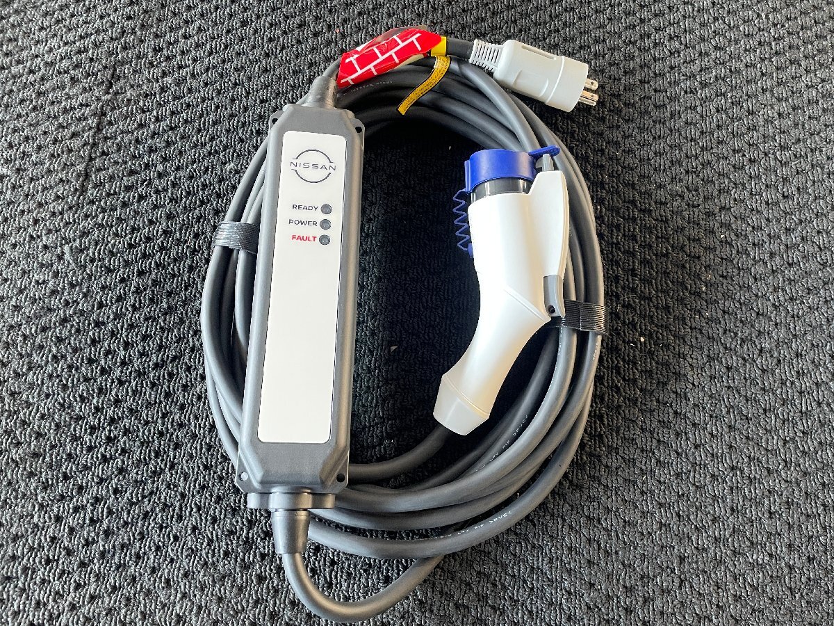 日産リーフ　充電コード 正規品】 電気自動車 日産 リーフ LEAF 純正 充電ケーブル 3m