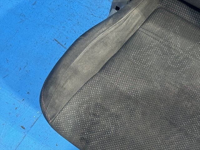 SUBARU スバル FORESTER フォレスター SF5 S/tb -STiⅡ LIMITED シート 右 ②【個人名配送不可】