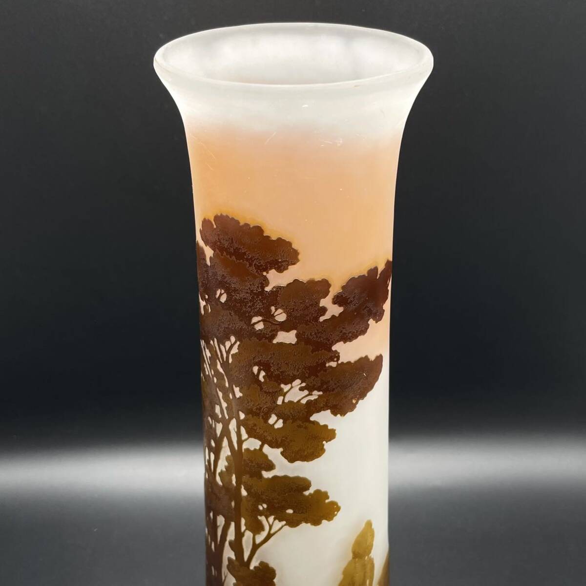 エミール ガレ Emile Galle 湖水風景文 花瓶 35.5㎝ Amazon.co.jp: エミール・ガレ Emile Galle 湖水風景文花瓶 35.5