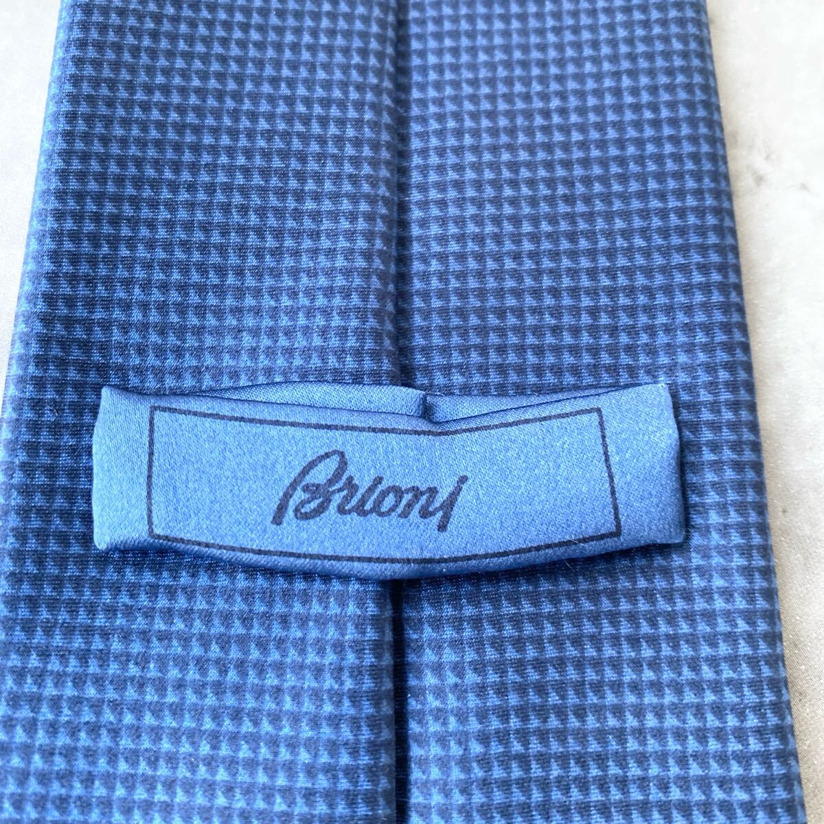 極美品✨Brioni✨ブリオーニ✨ネクタイ✨ハンドメイド✨イタリア製✨ドット柄✨ 極美品 Brioni ブリオーニ ネクタイ ハンドメイド 定40 700円