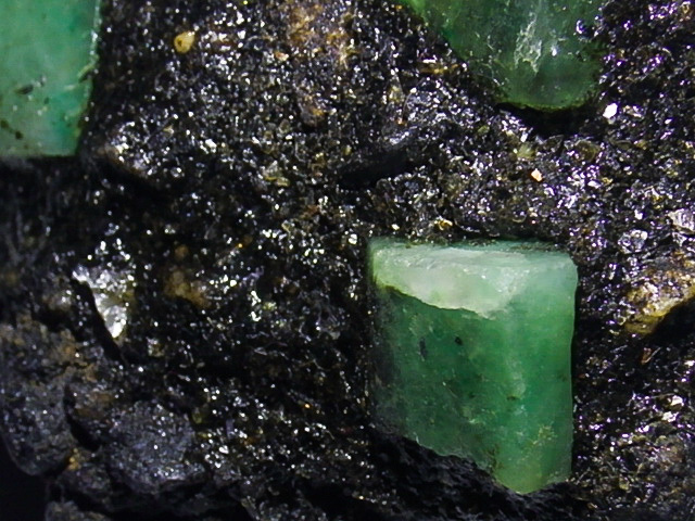 ★ユニーク★エメラルド群生クラスター★36g/42.6mm原石結晶ベリル★天然石緑柱石★鉱物標本 鑑賞石宝石emeraldラフkamesan_画像5