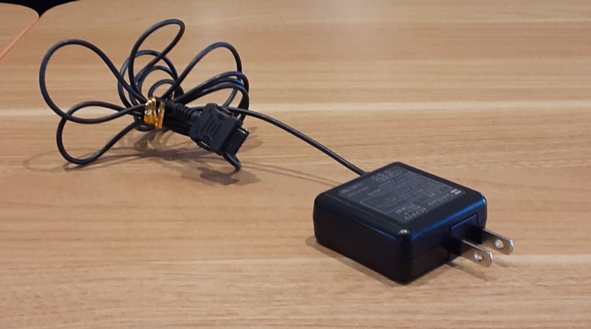 SoftBankgalake- зарядка AC адаптер ZTDAA1 sharp SoftBank мобильный телефон аккумулятор зарядное устройство AC адаптор retro SHARP