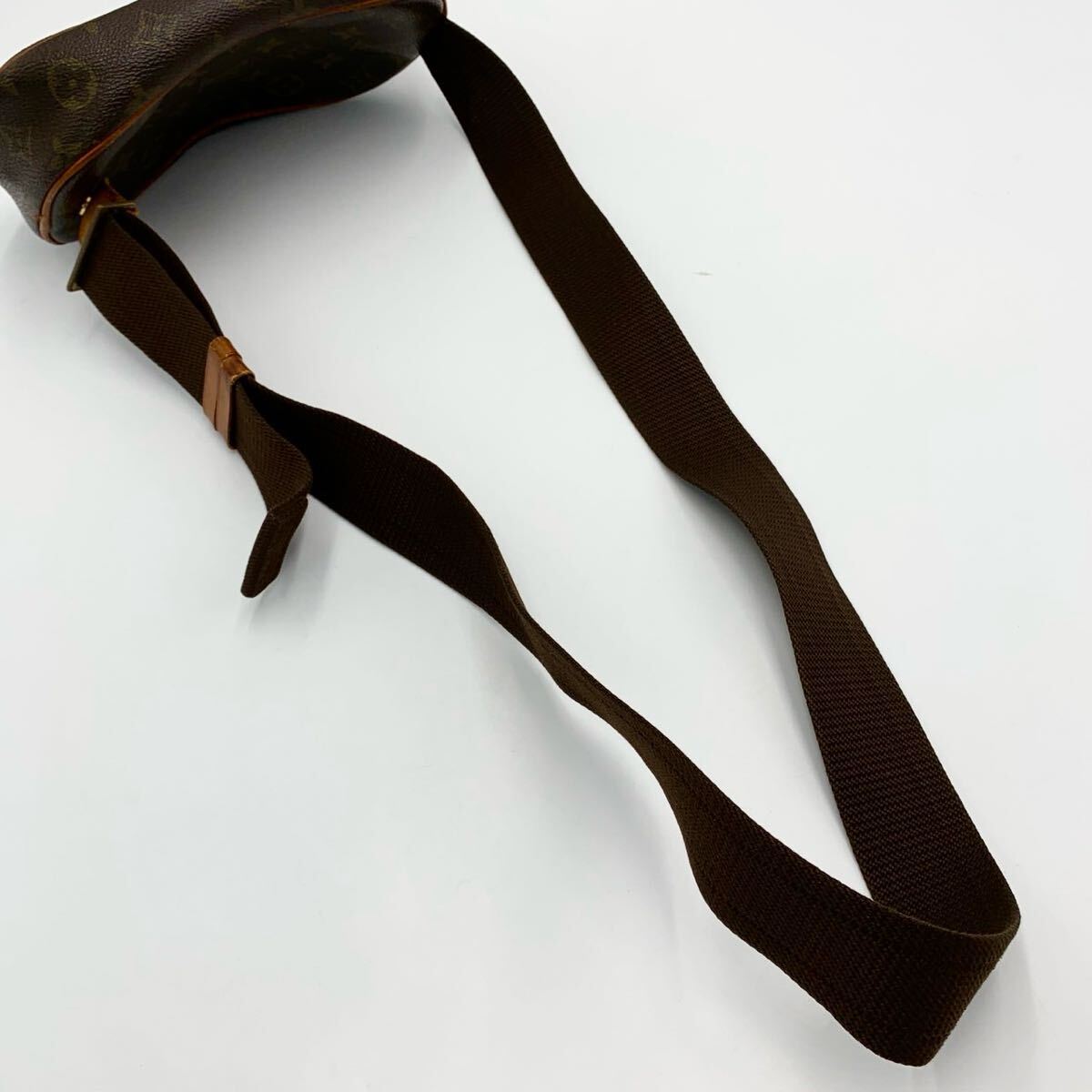 廃盤 LOUIS VUITTON ポシェットガンジュ ボディバッグ ショルダー 廃盤 LOUIS VUITTON ルイヴィトン ポシェットガンジュ ボディ