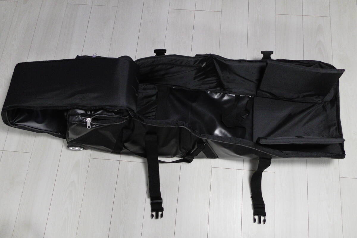 新品 送料無料 PORSCHE ポルシェ ゴルフ トラベルバッグ 正規ディーラー購入品 防水 撥水 キャスター付き_画像4