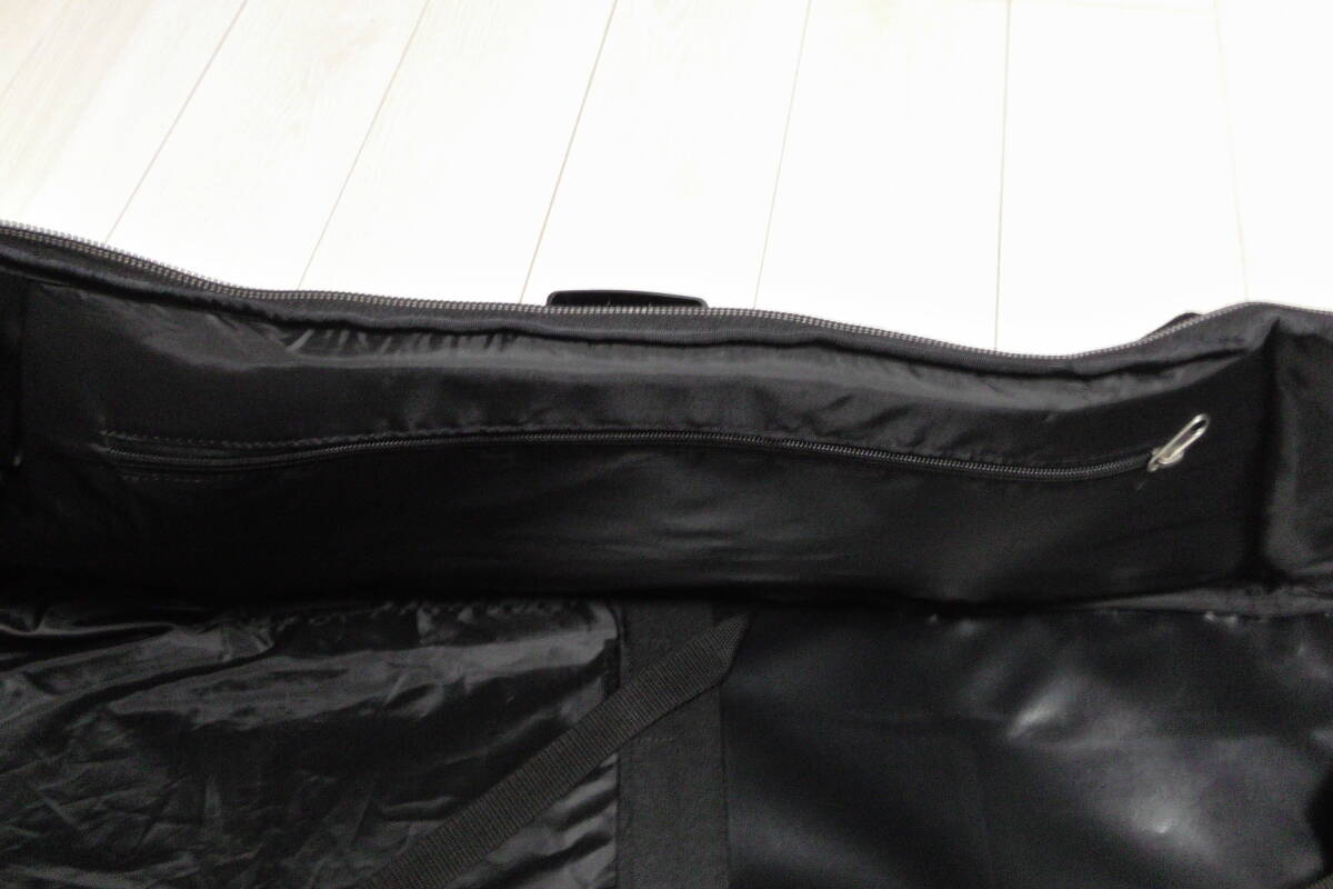 新品 送料無料 PORSCHE ポルシェ ゴルフ トラベルバッグ 正規ディーラー購入品 防水 撥水 キャスター付き_画像9