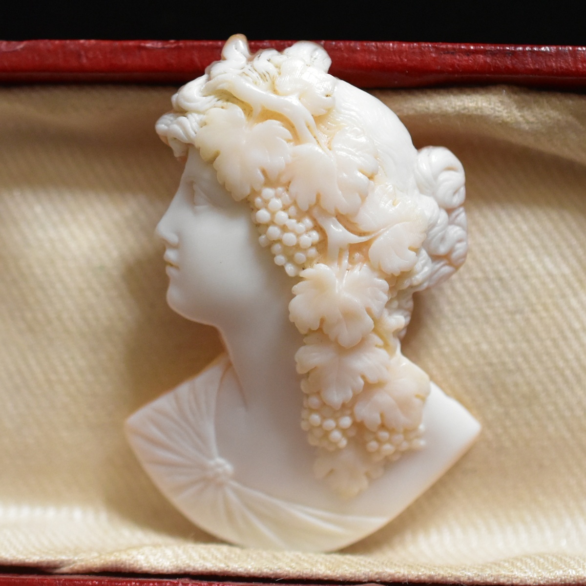 アンティーク 貴重 絶品 バッカスの巫女 葡萄/ぶどうの冠 木の実