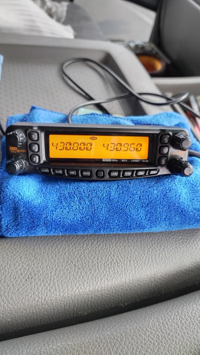 ☆スタンダード FT-8800 145/433MHz20W 美品 新スプリアス☆ YAESU FT-8800 20W 144/430MHz 新スプリアス適合機 スタンダード