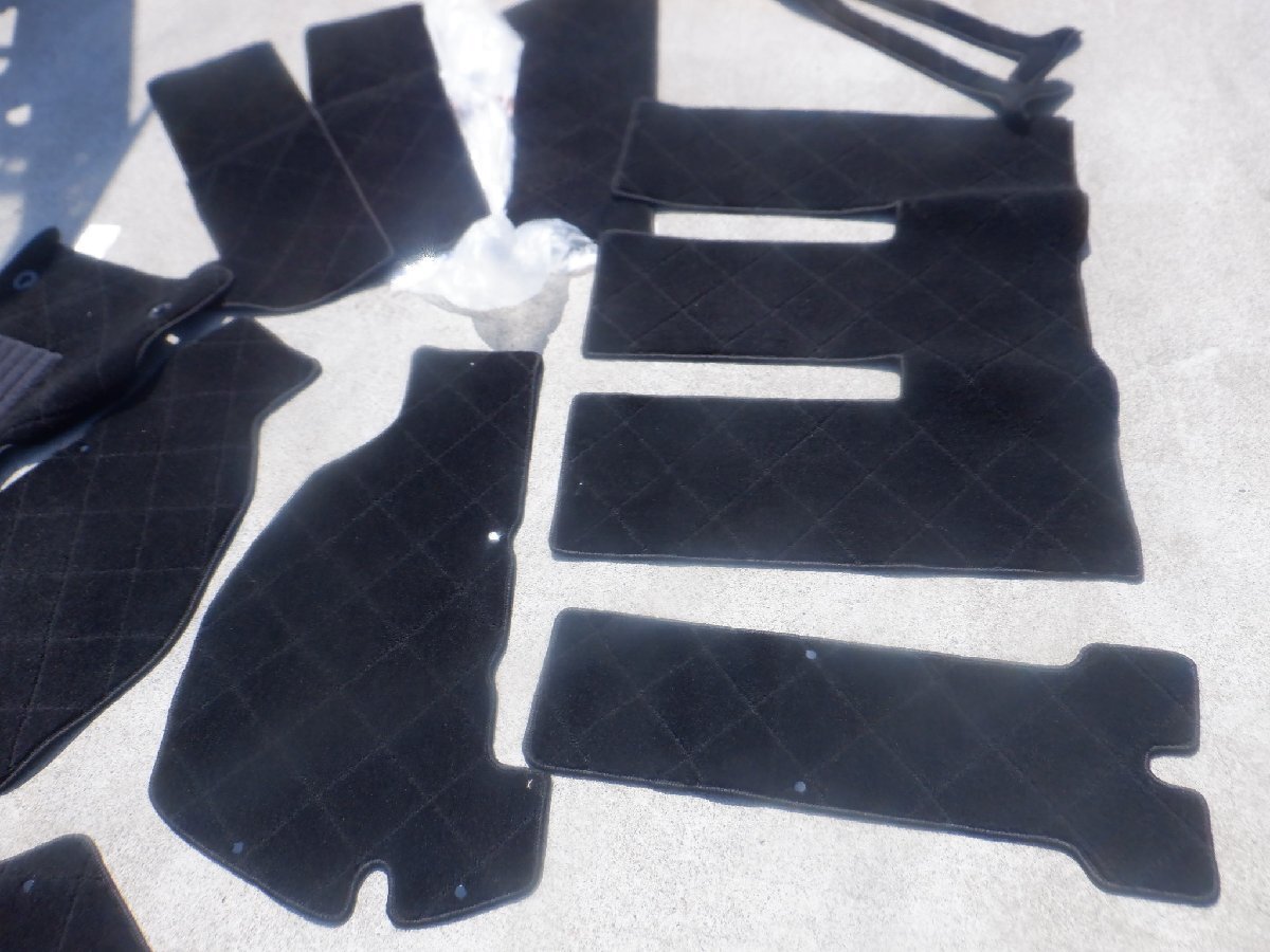 社外品 日本製 AGH40W AGH45W 40 アルファード 7人乗り フロアマット 1台分 15ピース 使用感少ない m-25-7-346_画像8