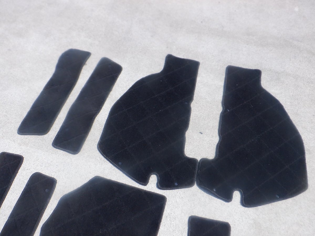 社外品 日本製 AGH40W AGH45W 40 アルファード 7人乗り フロアマット 1台分 15ピース 使用感少ない m-25-7-346_画像3