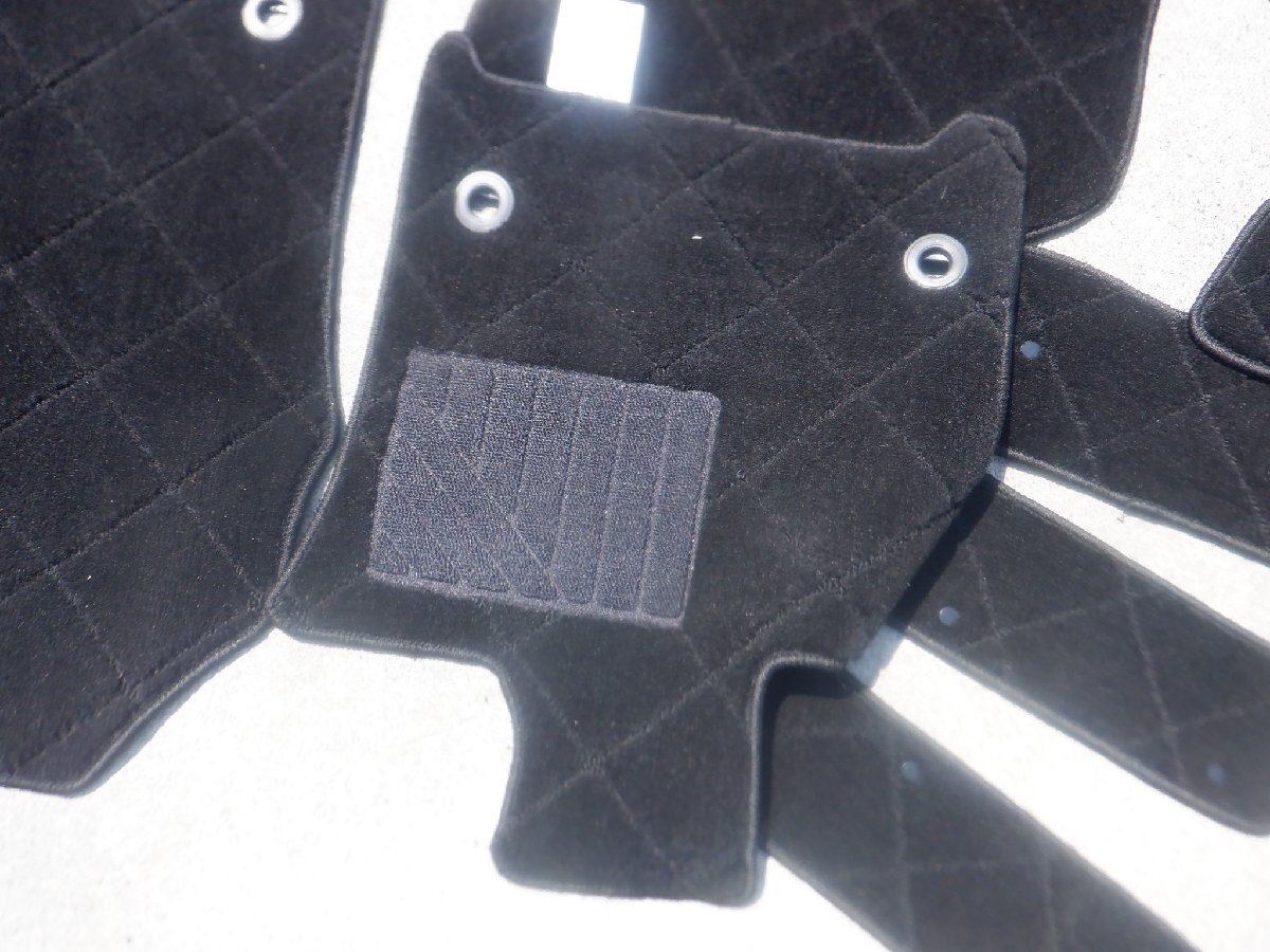 社外品 日本製 AGH40W AGH45W 40 アルファード 7人乗り フロアマット 1台分 15ピース 使用感少ない m-25-7-346_画像10