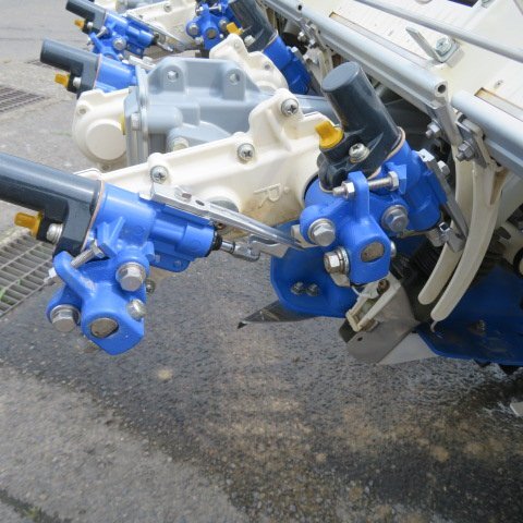 ★美品★ 新潟 《納品代別》 イセキ 6條植 田植機 NP60G SLF8 施肥 91時間 ガソリン 15.5馬力 セル Zロータ Zターン 中古 ■N2725062901