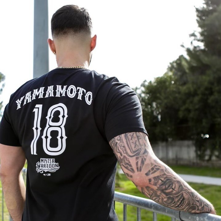 MISTER CARTOON LA DODGERS YOSHINOBU YAMAMOTO TEE BLACK XL