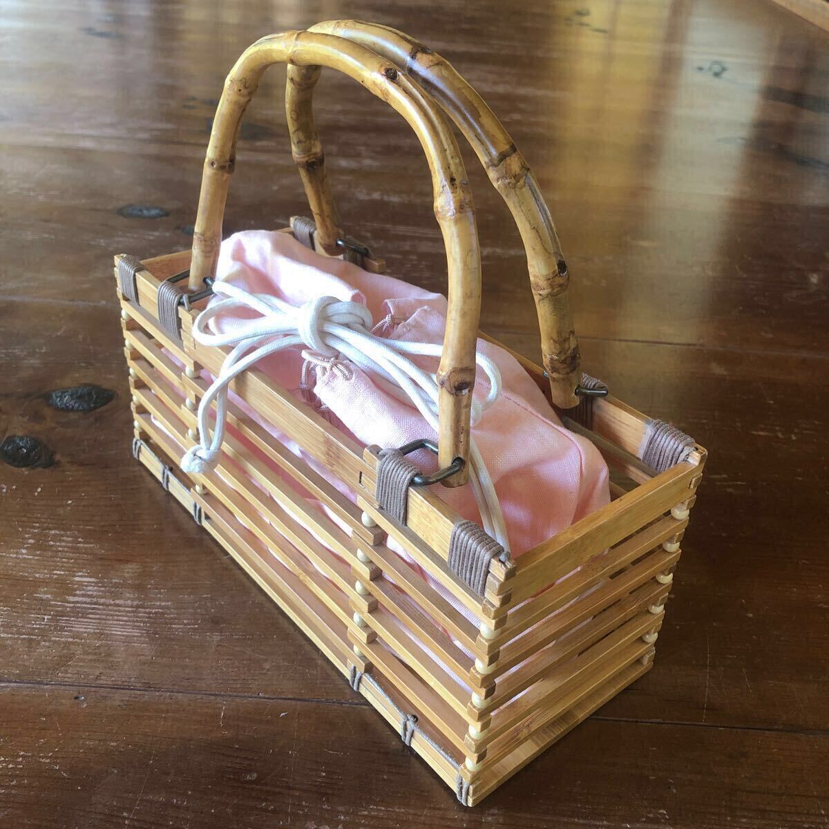 〈送料無料〉 カゴバッグ かごバッグ バスケット 籠バッグ 和装 浴衣 ゆかた ハンドバッグ バッグ バンブー 竹籠 着物 花火_画像2